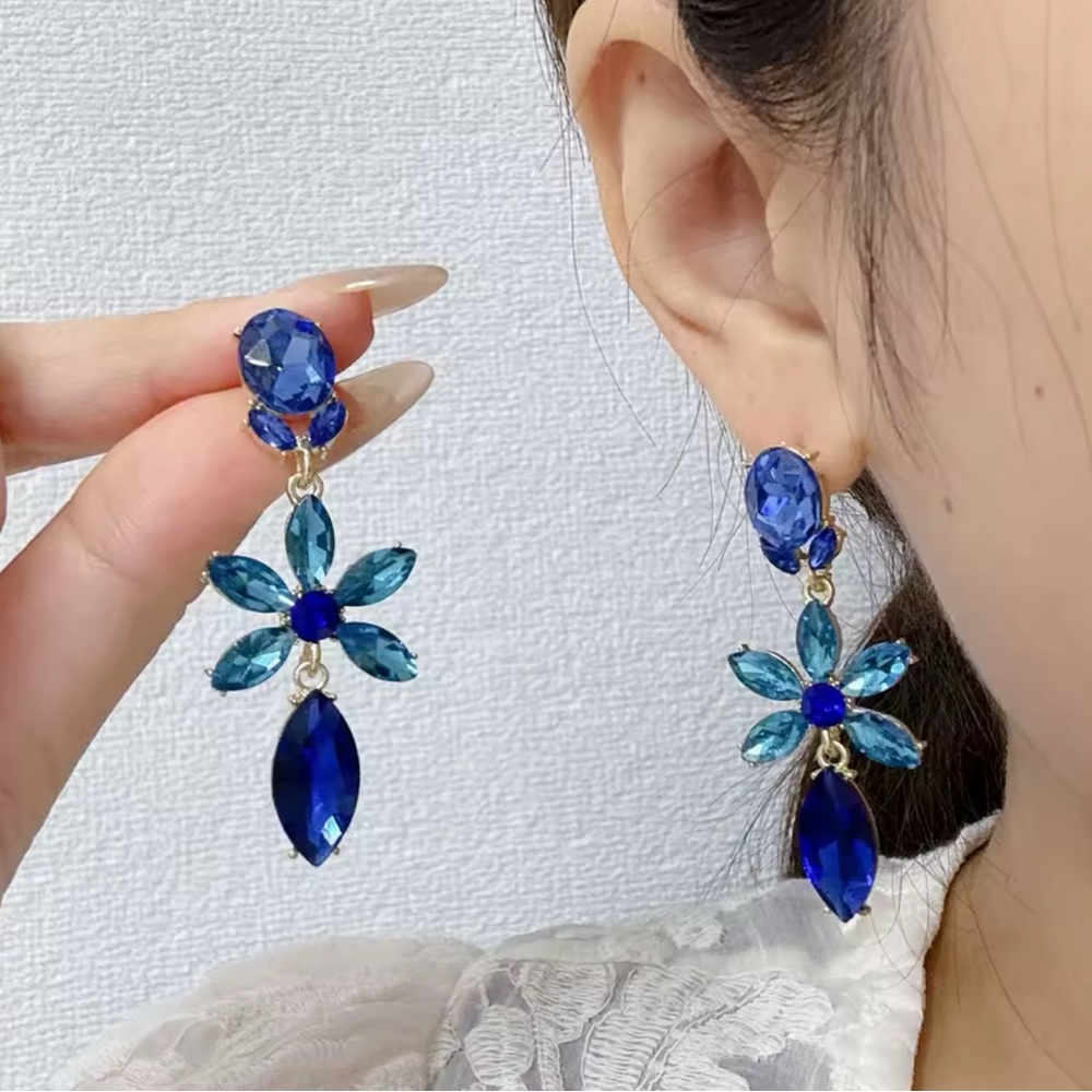 Elegant Flower Stud Blue Crystal Flower Earrings
